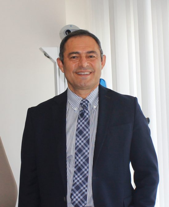 Göz ve göz çevresi kozmetik ameliyatları göz doktorlarının ana sorumluluk alanındadır.