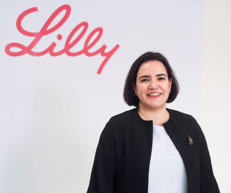 Lilly İlaç gönüllüleri hep bir ağızdan kitaplara ses veriyor