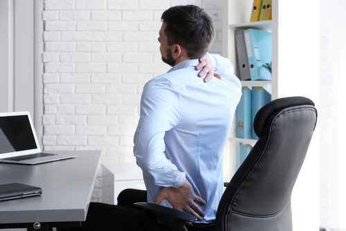 Duruş bozukluğu boy kısalığına neden olabilir