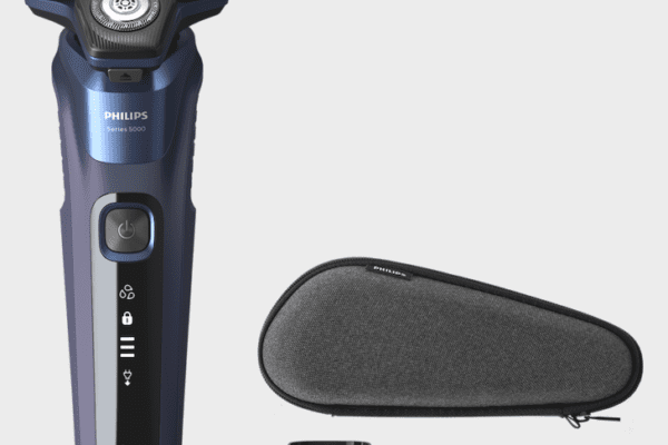 Philips’ten akıllı tıraş makinesi Her gün yaşamları iyileştiren firma, 5000 serisi ile tarz sahibi erkeklerin sakal traş keyfine hassas ve güçlü bir çözüm sunuyor.