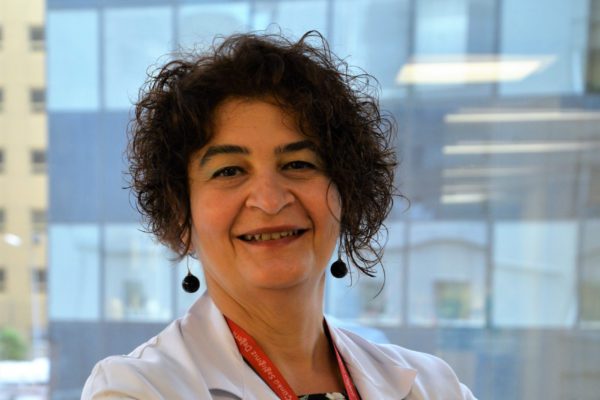 Prof. Dr. Dilek Necioğlu Örken dikkat çekiyor! Prof. Dr. Dilek Necioğlu Örken; "koronavirüste hasta sayısı arttıkça hastalığın pek çok özelliği de ortaya çıkmaya başladı" dedi ve uyardı...