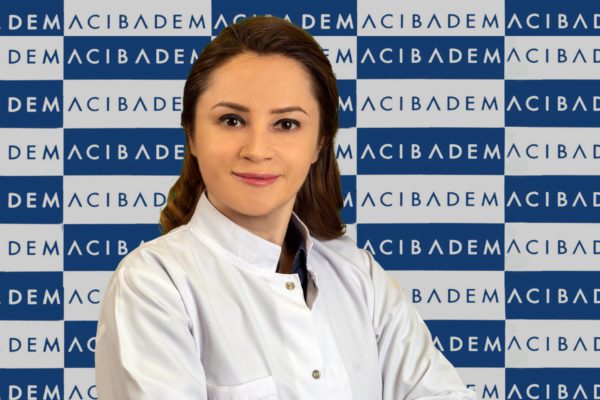 Ağız sağlığınız bozulursa hayati sorunlarla karşılaşabilirsiniz! Günde iki kez diş fırçalama, diş ipi kullanımı ve düzenli doktor kontrolü, sağlıklı beslenme gibi alışkanlıkları yaşam boyu sürdürmek önemli.