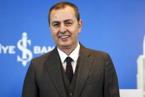 Hakan Aran, 1990 yılında Orta Doğu Teknik Üniversitesi Mühendislik Fakültesi Bilgisayar Mühendisliği Bölümü’nden mezun oldu...