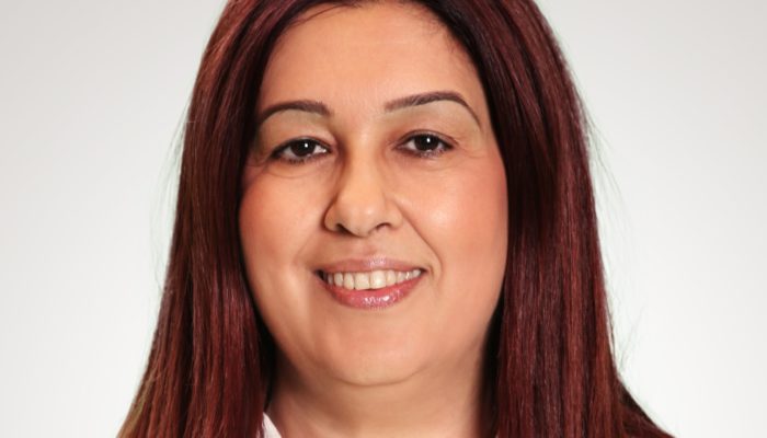 Toplumsal farkındalık yaratmak amacıyla her yıl mayıs ayının ilk cumartesi günü Dünya Ankilozan Spondilit (AS) Günü olarak kabul ediliyor. Halk arasında iltihaplı bel romatizması olarak bilinen AS hastalığına dikkat çekmek amacıyla 8 Mayıs Dünya AS Günü’nde “Ankilozan spondiliti erken tanıyın, ağrıya boyun eğmeyin!” sloganı ile yeni bir farkındalık kampanyası hayata geçirildi.