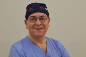Bu yıl 20-24 Eylül tarihlerinde gerçekleşen 9. Baş ve Boyun Kanseri Farkındalık Haftası kapsamında Türkiye’de 6 ildeki 8 merkezde ücretsiz tarama programı gerçekleştirilecek. Baş Boyun Kanserleri Derneği, hastalığın erken evrelerde teşhis edildiğinde tedavi başarısının yüzde 80-90‘lara ulaştığına dikkat çekerek belirtilere karşı uyarıyor.