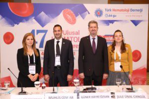 THD Başkanı, Dokuz Eylül Üniversitesi Tıp Fakültesi İç Hastalıkları AD Hematoloji BD Öğretim Üyesi Prof. Dr. Güner Hayri Özsan tarafından yapılan açıklama şöyle: "Ülkemizde hematoloji alanında yapılagelen ve en önemli organizasyon olan Ulusal Hematoloji Kongresi’ni bu sene ilk defa hibrit olarak düzenliyoruz. Yaklaşık iki yıl aradan sonra tekrar yüzyüze bir toplantı yapmanın mutluluğunu yaşıyoruz. Kongremize 125’i çevrimiçi olmak üzere, toplamda yaklaşık 900 katılımcı kayıt oldu. Kongre programımızda her zamanki gibi, hızla değişen, gelişen ve bu nedenle hepimizin yakından izlemek durumunda kaldığı konularda eğitim oturumları yer alıyor. Ülkemizden çok değerli bilim insanlarının konuşmacı/panelist olarak görev aldığı kongremizde her sene olduğu gibi American Society of Hematology (ASH) ve European Hematology Association (EHA) dernekleri ile ortak düzenlenen eğitim oturumları da bulunuyor.